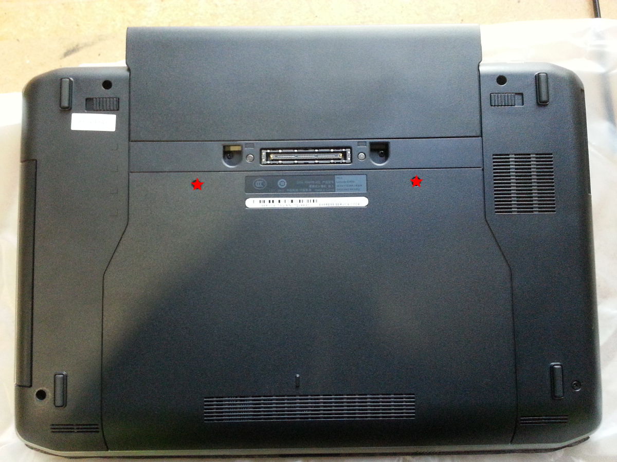 bottom view of Dell Latitude E5430v 